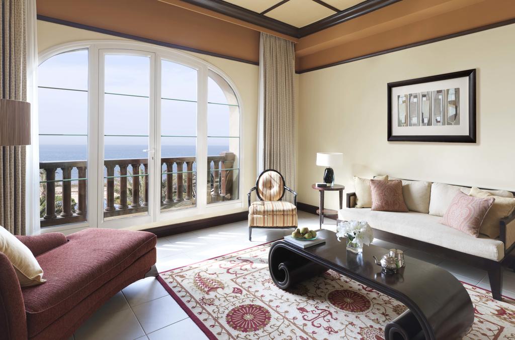 Anantara Desert Islands Resort & Spa 5*