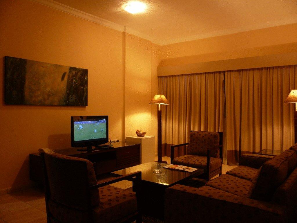 Capital Hotel 2*