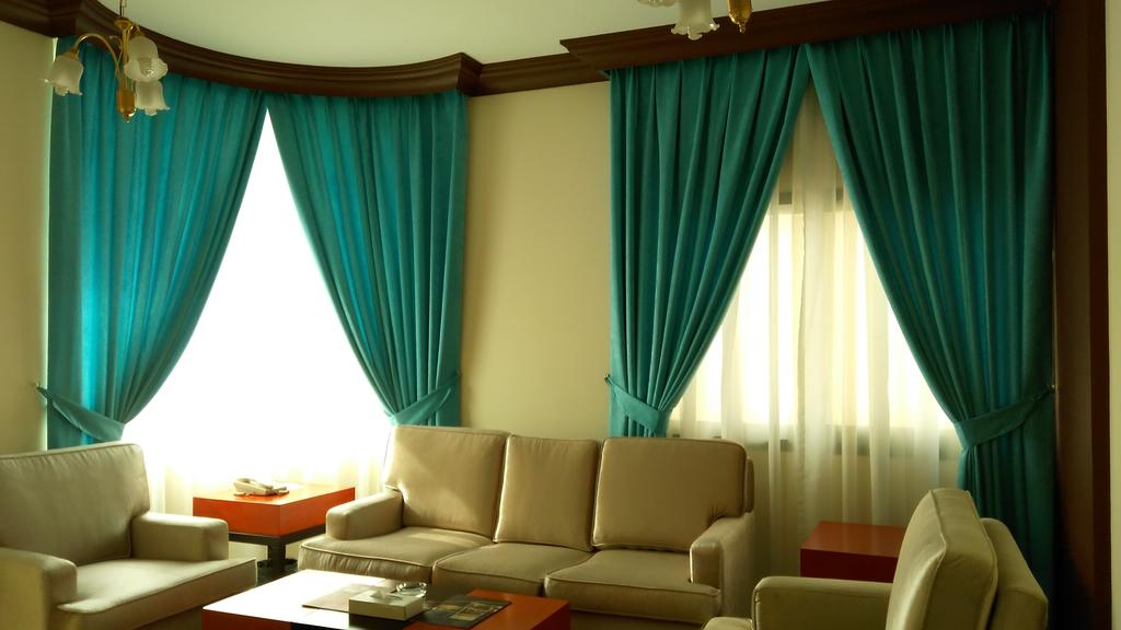 Royal Crown Suites