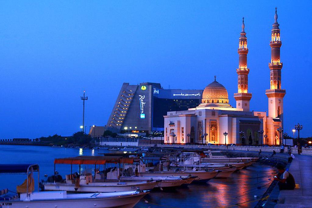 Radisson Blu Resort, Sharjah 5*