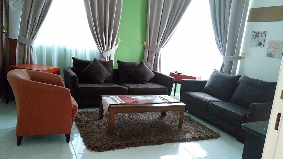 Royal Crown Suites