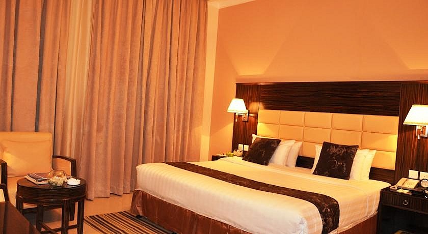 Fortune Royal Hotel 4*