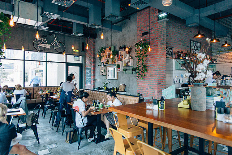 Friends' Avenue Cafe