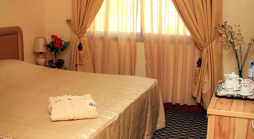 Nova Park Hotel 3*